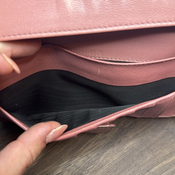 Authentic Gucci Wallet - Pre-loved - Picture 8 of 13